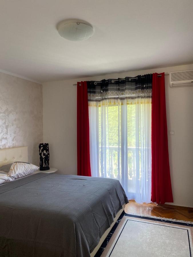 Guest House Cvoro แฮร์เซ็ก-โนวี ภายนอก รูปภาพ