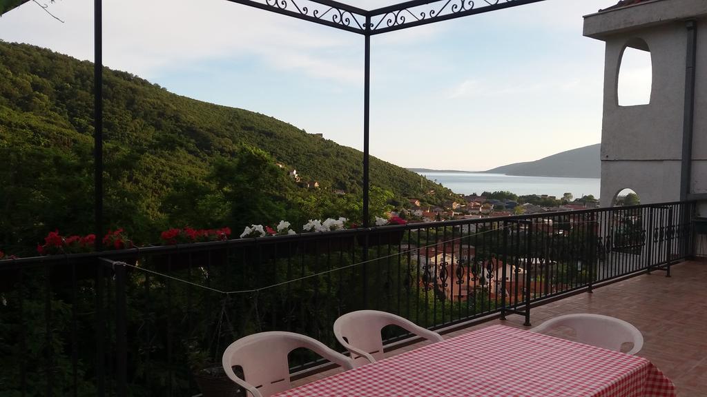 Guest House Cvoro แฮร์เซ็ก-โนวี ภายนอก รูปภาพ
